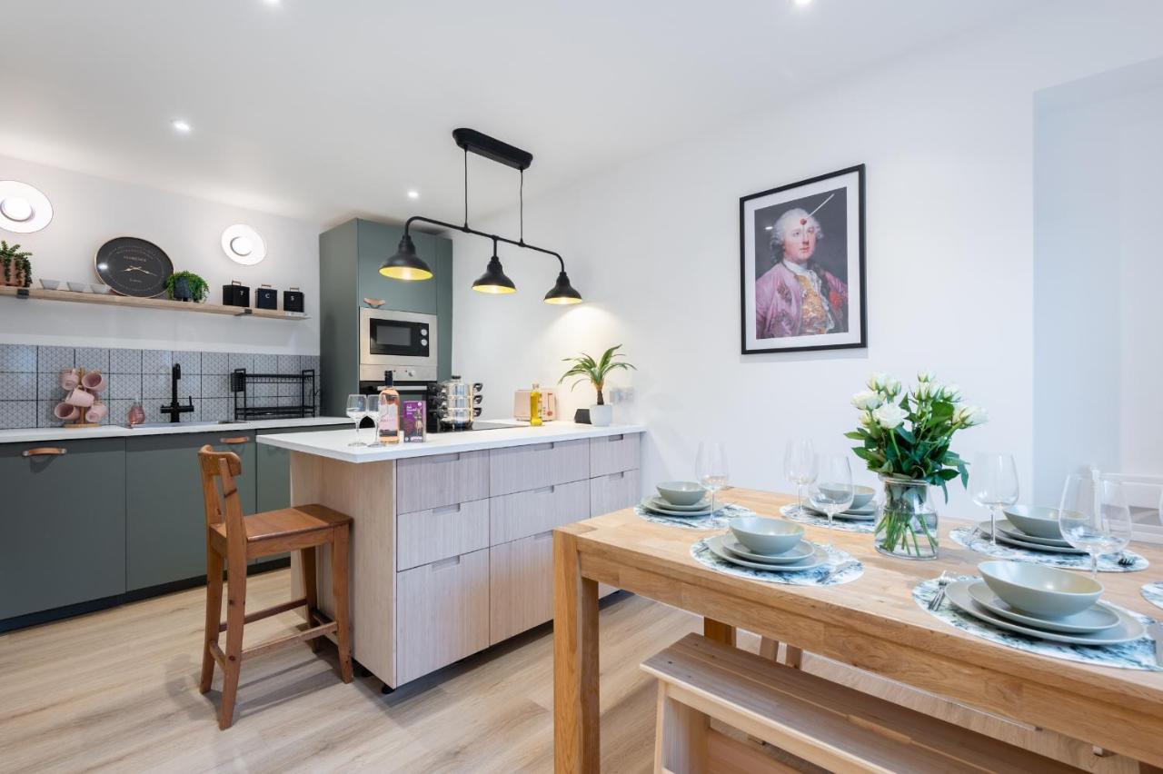 The Pinkish House - 4 Bed Home In The Town Centre Blairgowrie and Rattray Zewnętrze zdjęcie